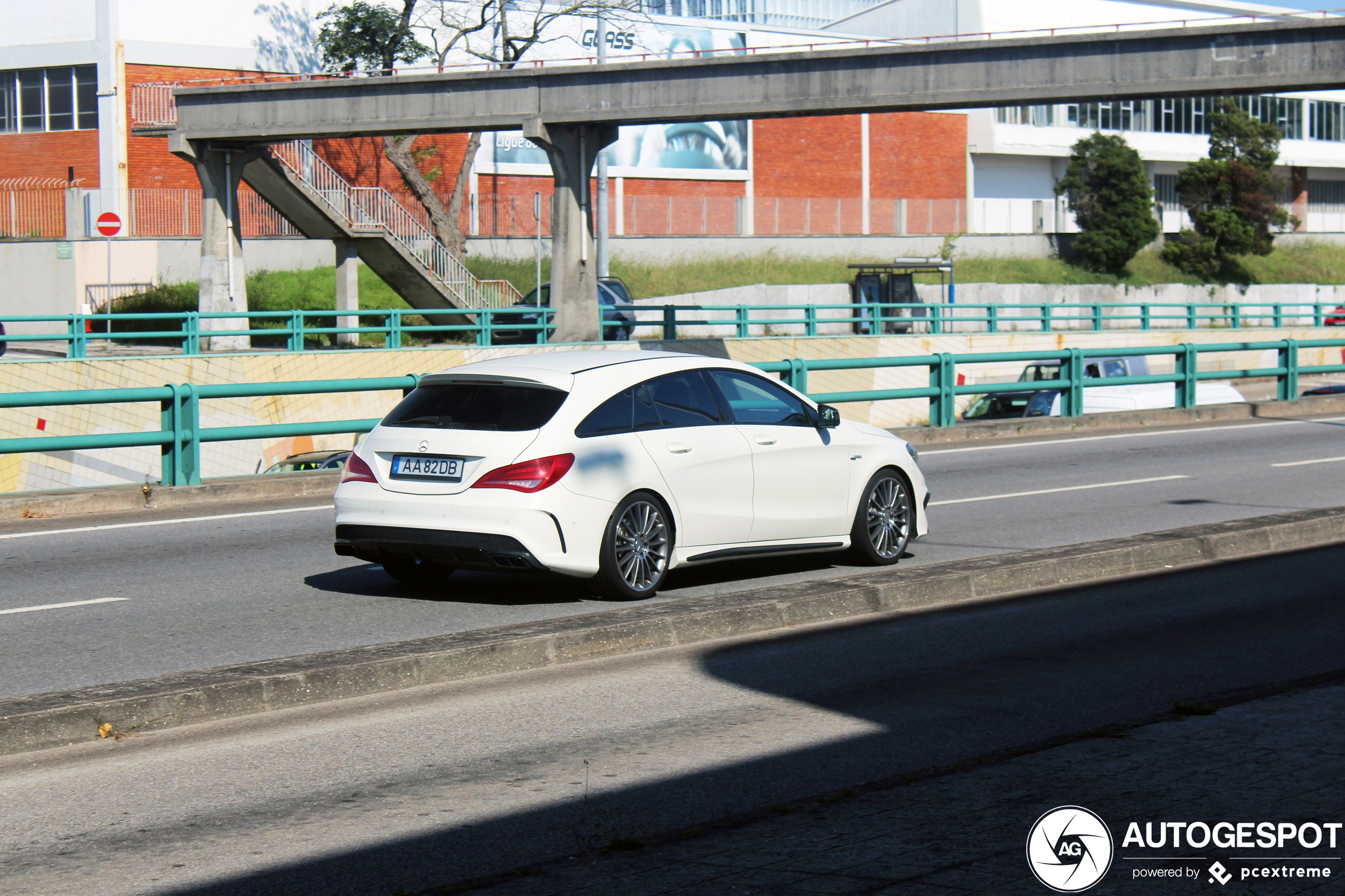 Mercedes-Benz CLA 45 AMG Shooting Brake