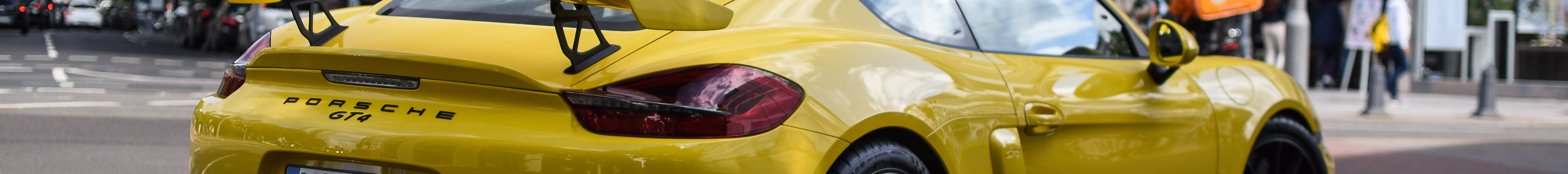 Porsche 981 Cayman GT4