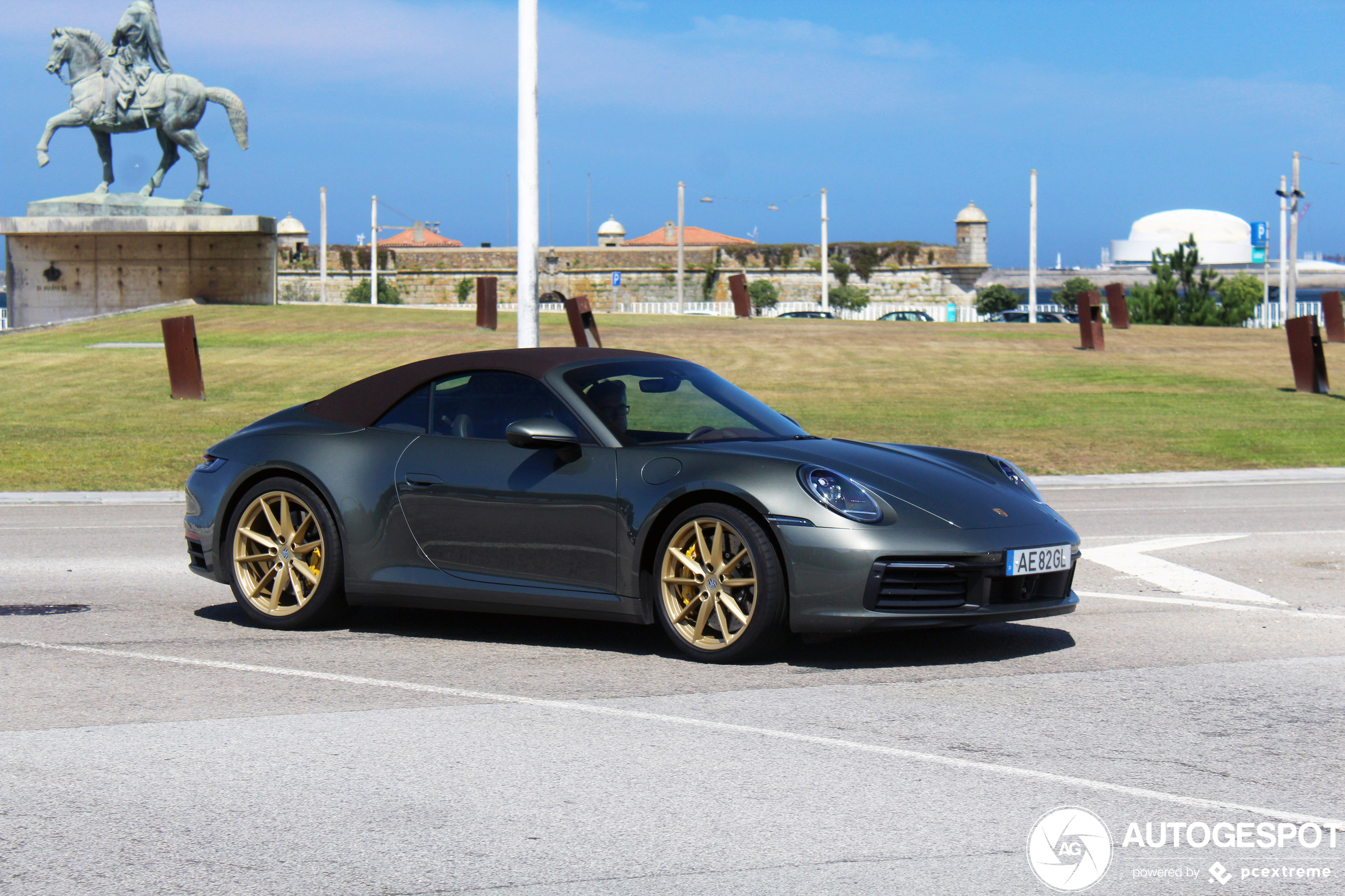 Porsche 992 Carrera 4S Cabriolet