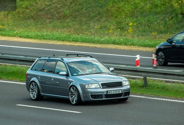 Audi RS6 Avant C5