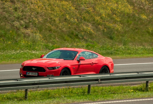 Ford Mustang GT 2015