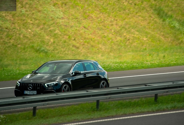 Mercedes-AMG A 45 S W177