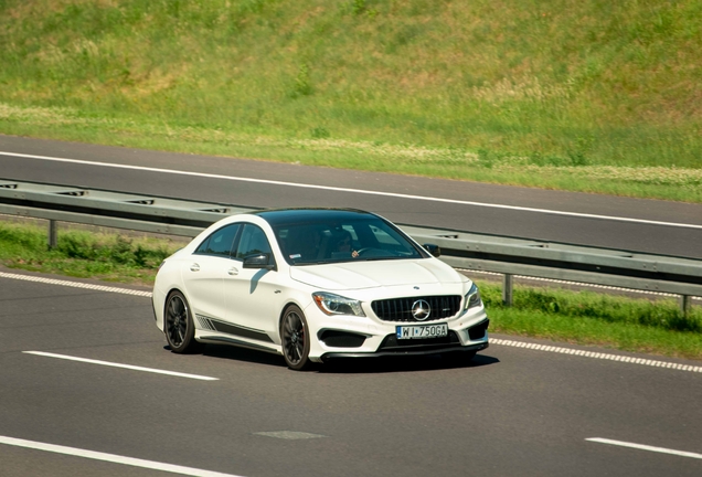 Mercedes-Benz CLA 45 AMG C117