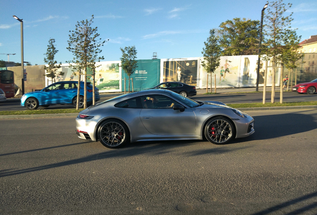 Porsche 992 Carrera 4S