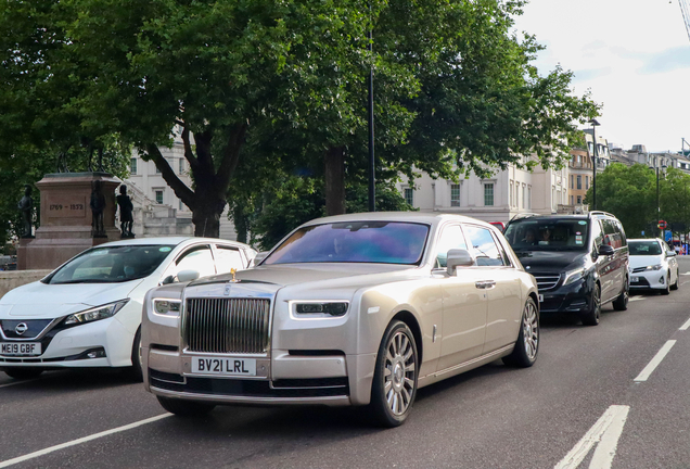 Rolls-Royce Phantom VIII EWB