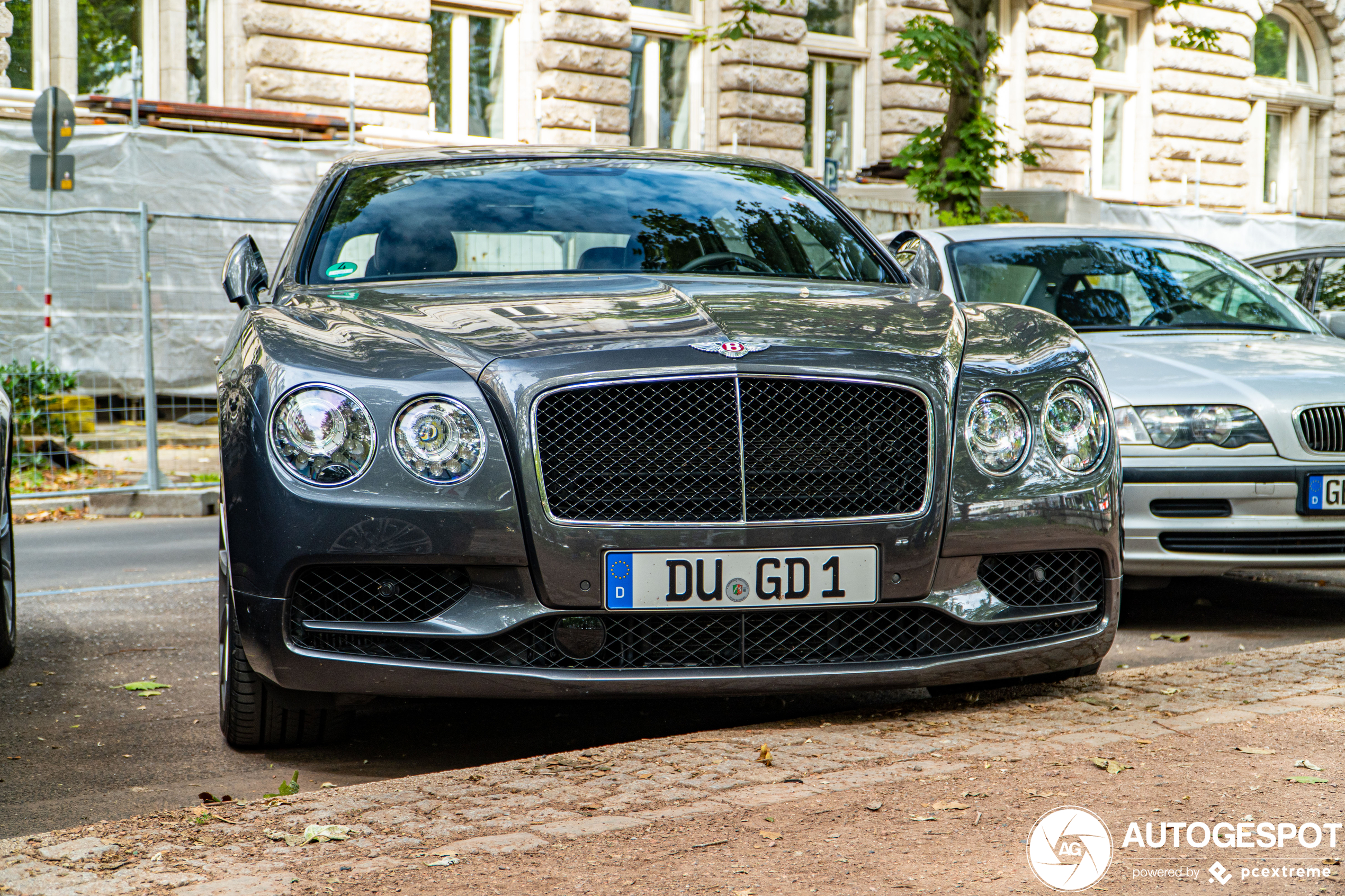 Bentley Flying Spur V8 S