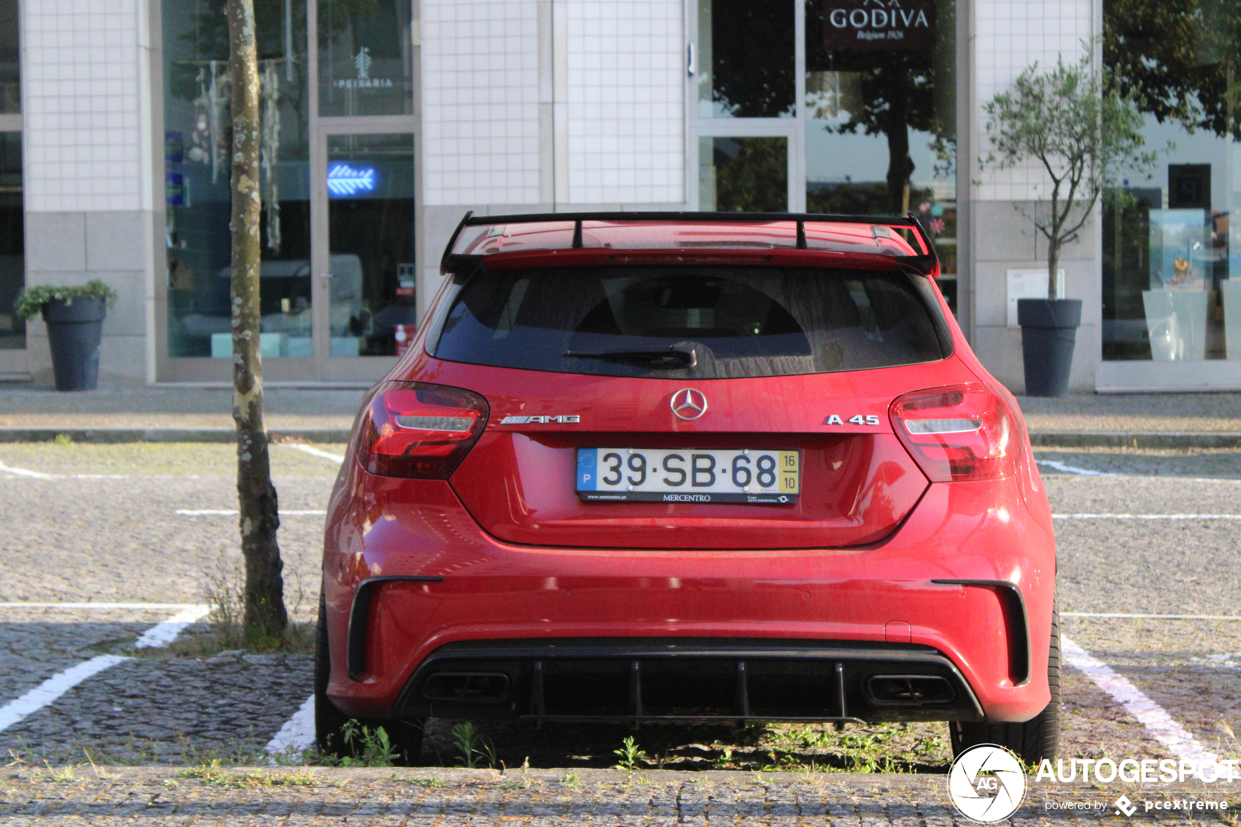 Mercedes-AMG A 45 W176 2015