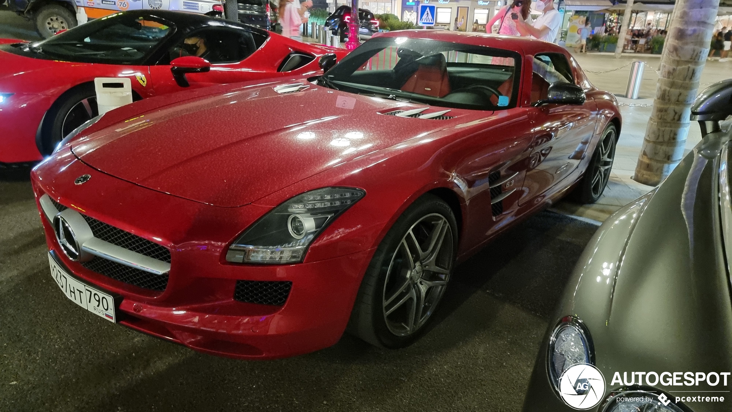 Mercedes-Benz SLS AMG