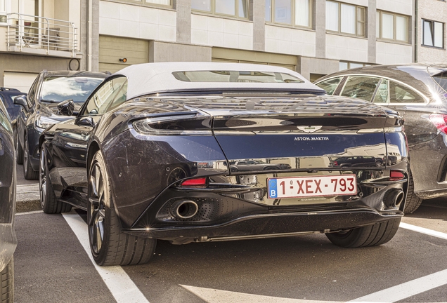 Aston Martin DB11 V8 Volante