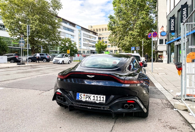 Aston Martin V8 Vantage 2018