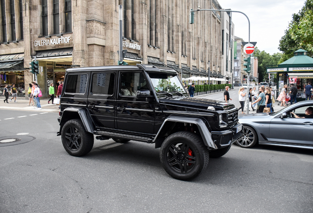 Mercedes-Benz G 500 4X4²