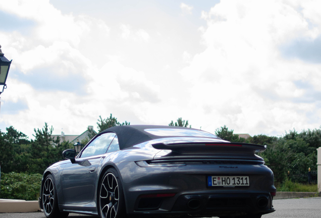 Porsche 992 Turbo S Cabriolet