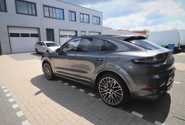 Porsche Cayenne Coupé Turbo S E-Hybrid