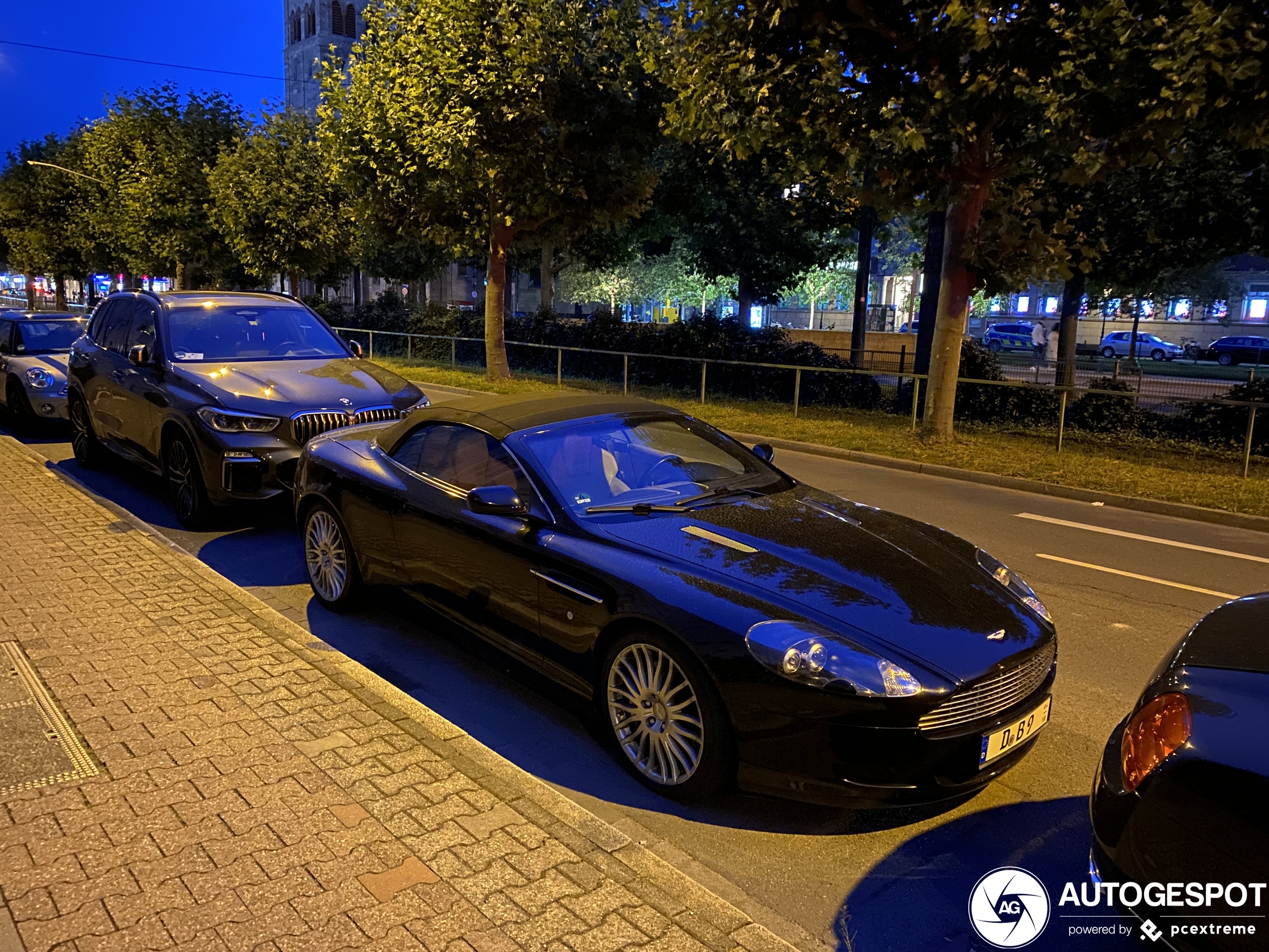 Aston Martin DB9 Volante