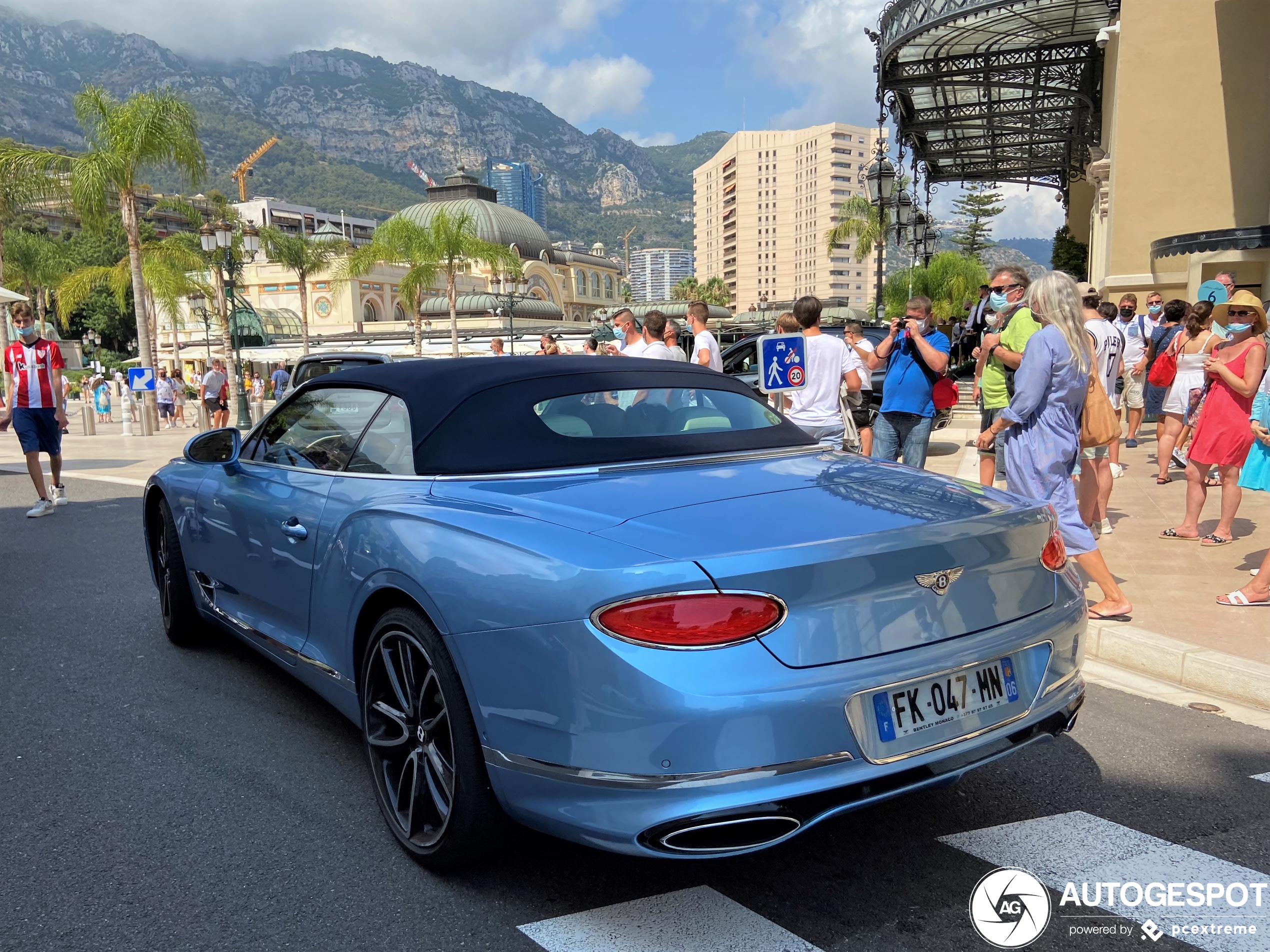 Bentley Continental GTC 2019