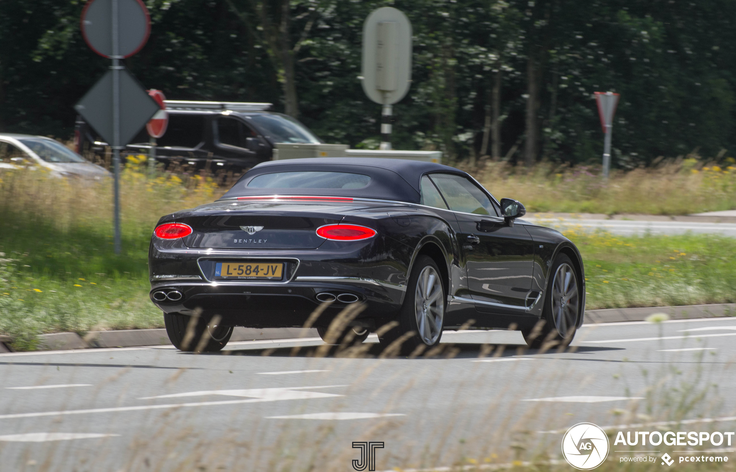 Bentley Continental GTC V8 2020