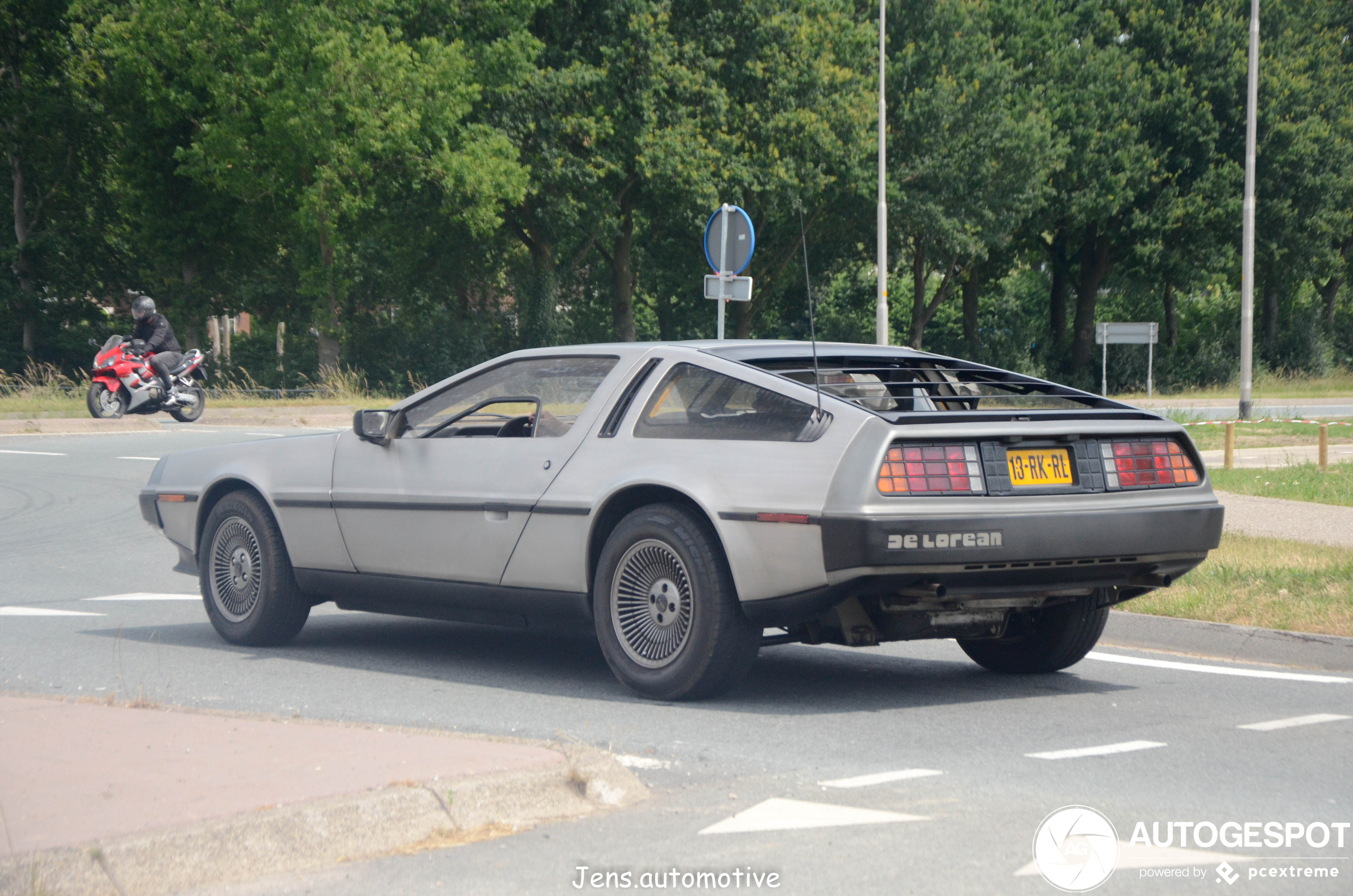 DeLorean DMC-12