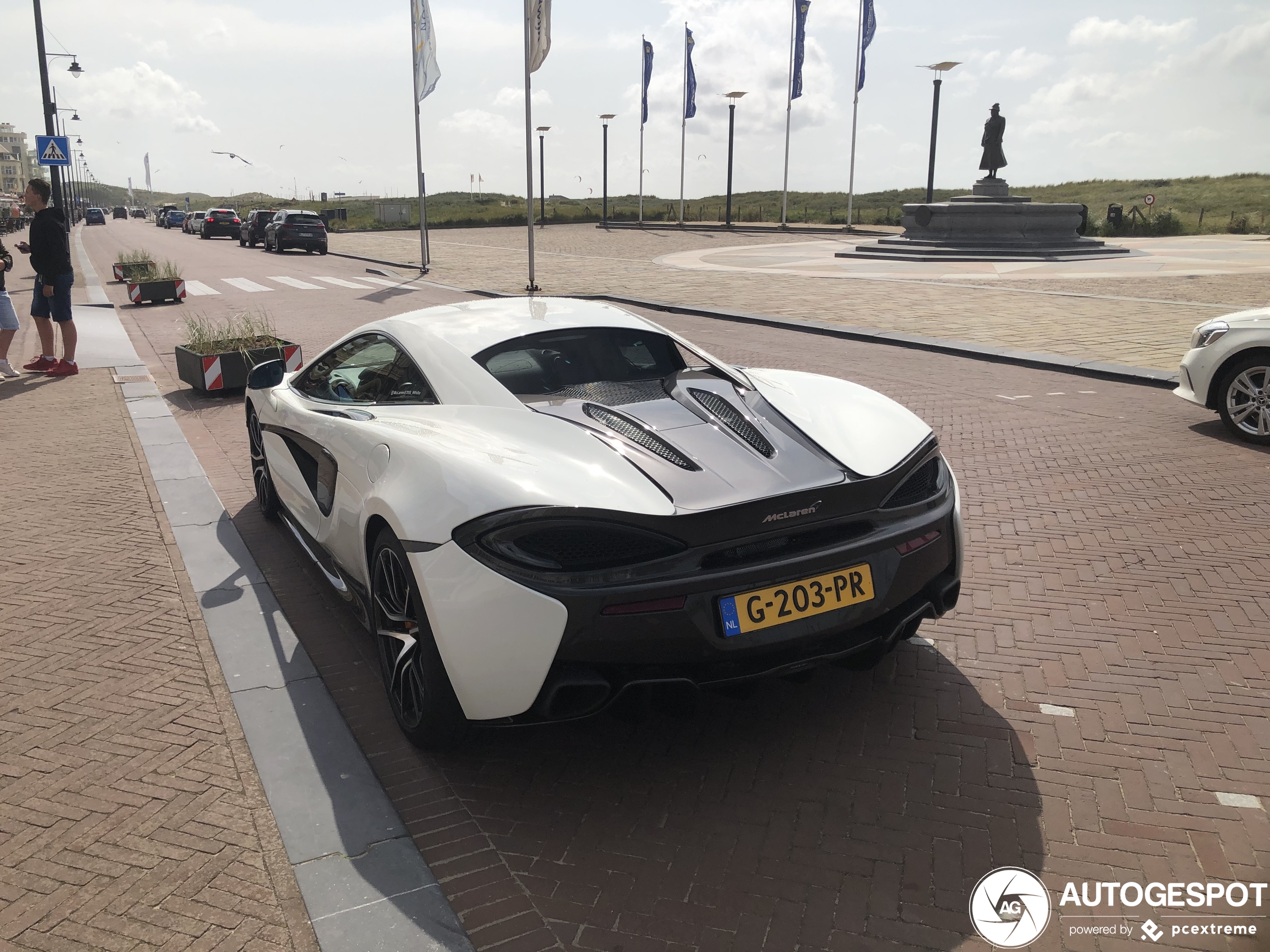 McLaren 570S