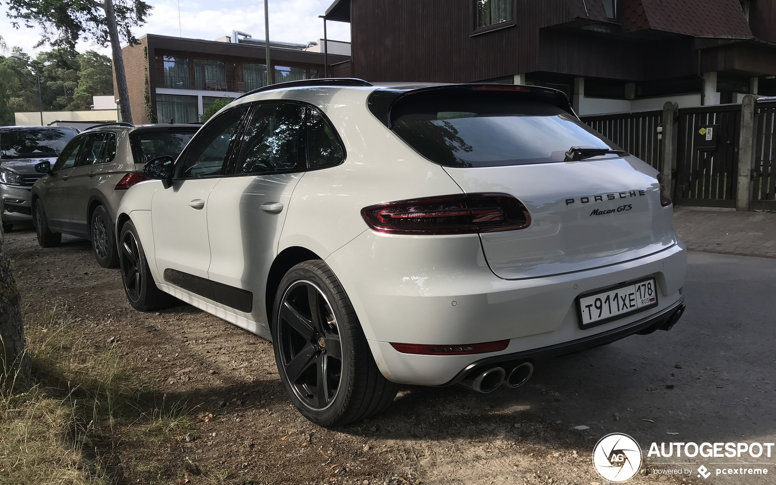 Porsche 95B Macan GTS