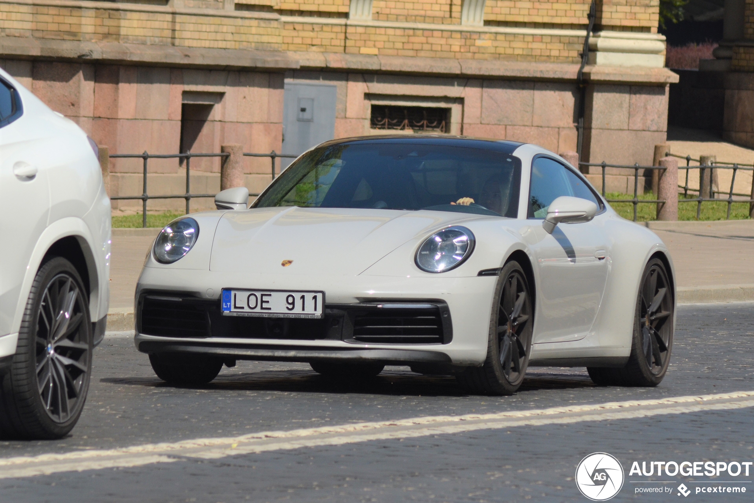 Porsche 992 Carrera 4S