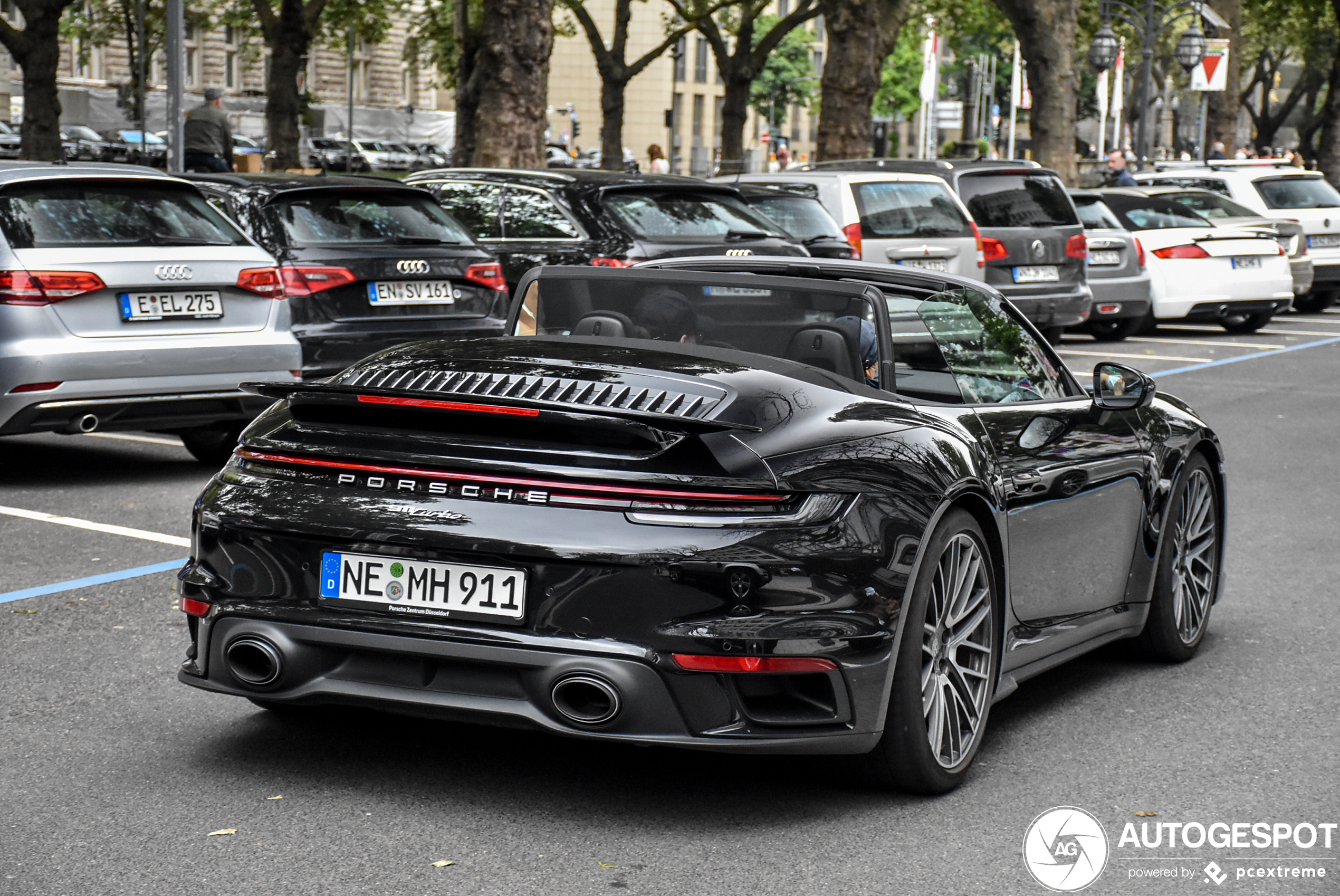 Porsche 992 Turbo Cabriolet