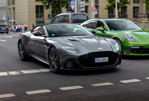 Aston Martin DBS Superleggera Volante