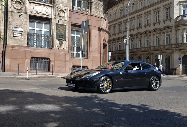 Ferrari GTC4Lusso T