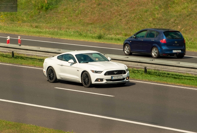 Ford Mustang GT 2015