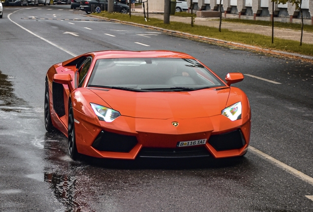 Lamborghini Aventador LP700-4