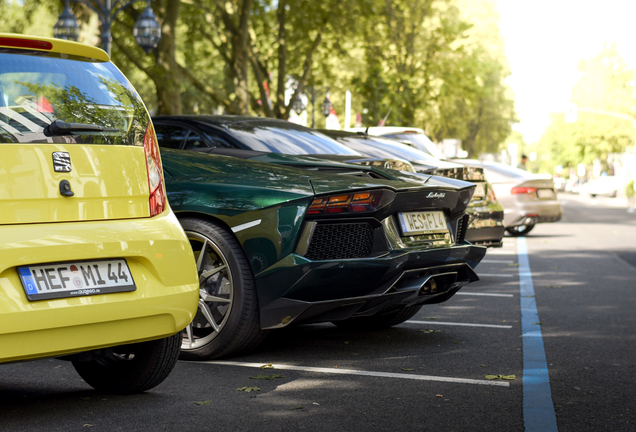 Lamborghini Aventador LP700-4 Roadster