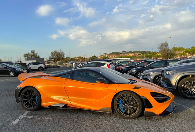 McLaren 765LT