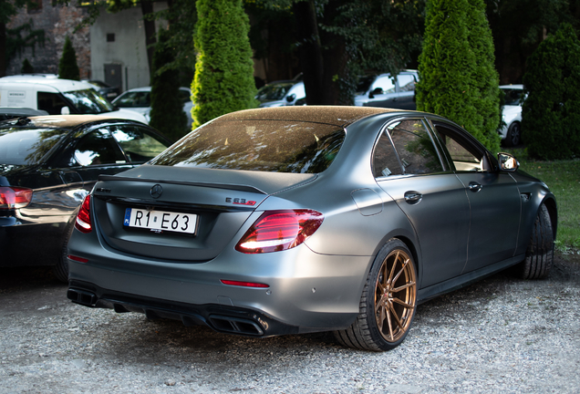 Mercedes-AMG E 63 S W213