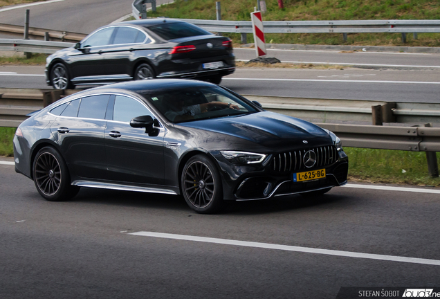 Mercedes-AMG GT 63 S X290