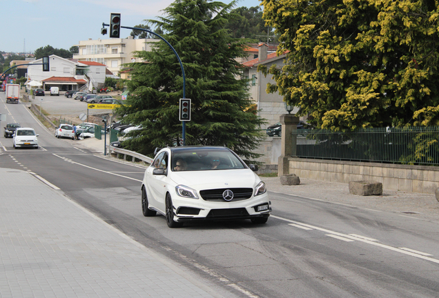 Mercedes-Benz A 45 AMG