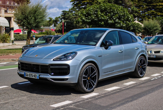 Porsche Cayenne Coupé Turbo S E-Hybrid