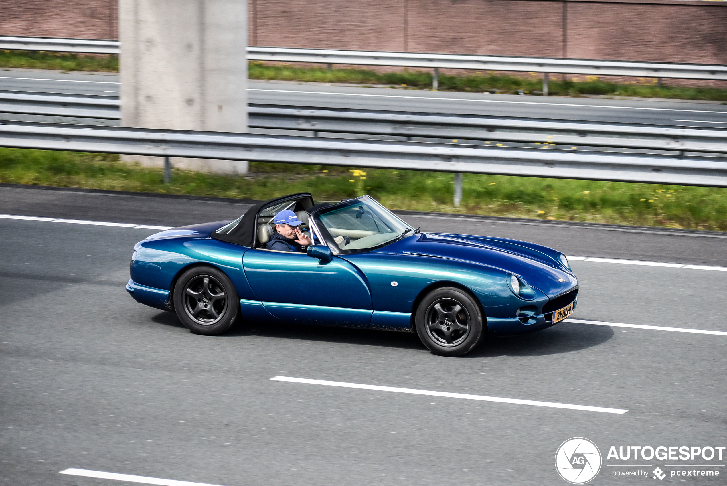 TVR Chimaera 400