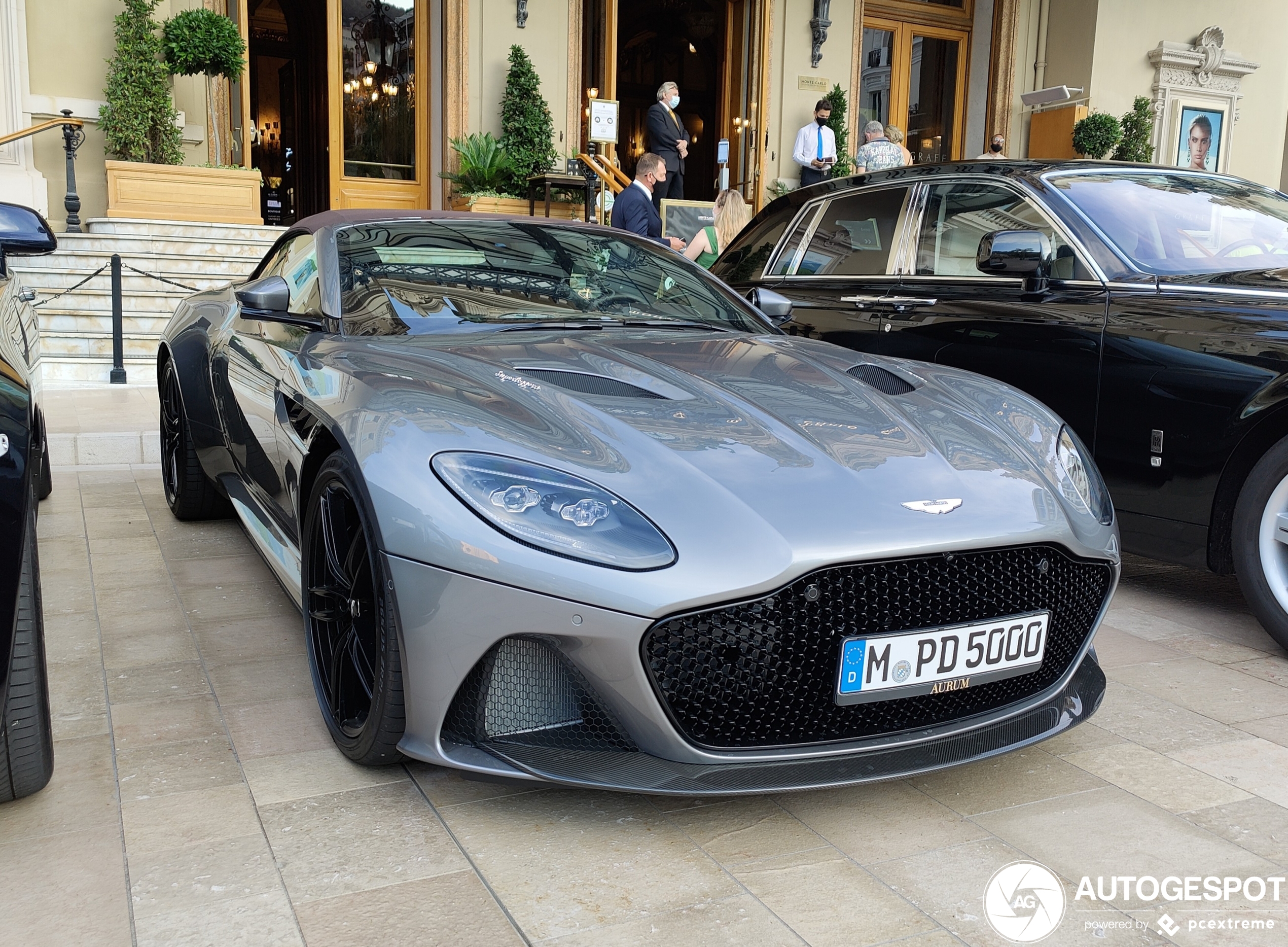 Aston Martin DBS Superleggera Volante