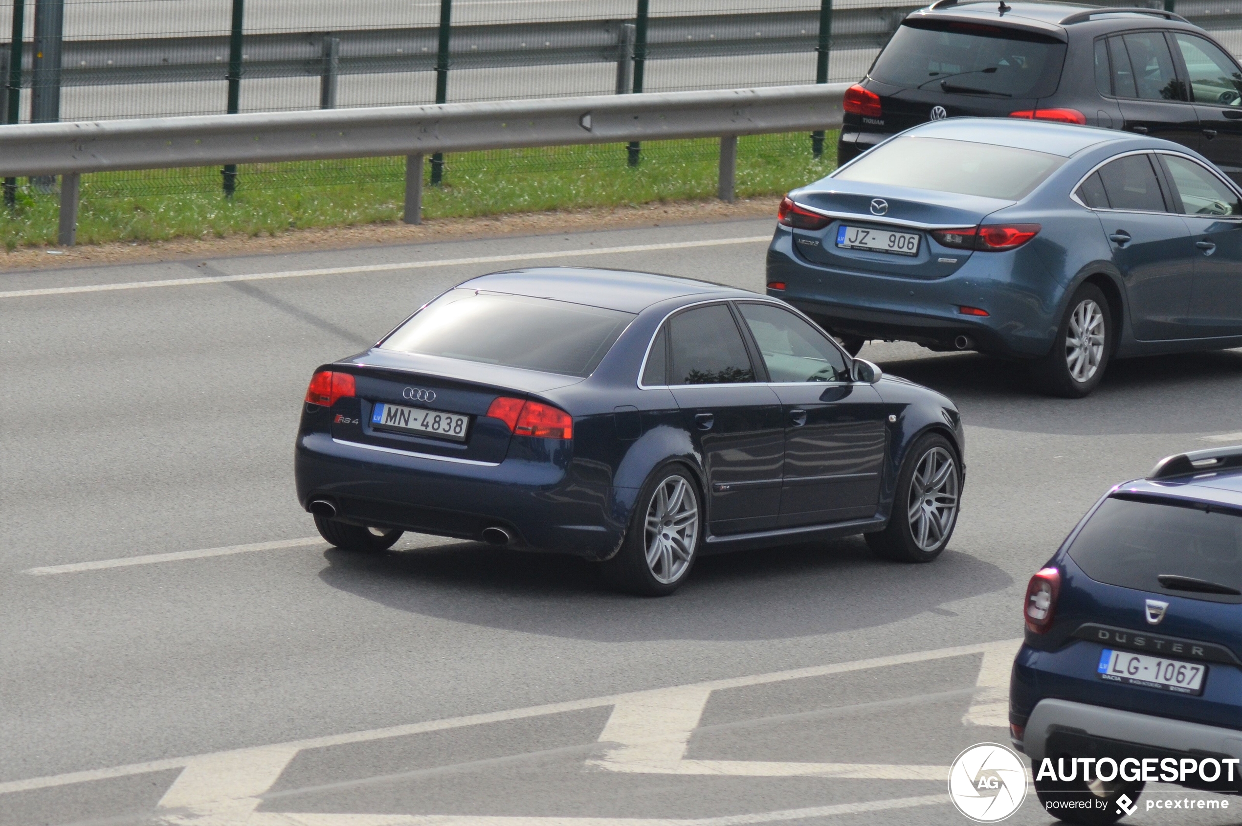 Audi RS4 Sedan