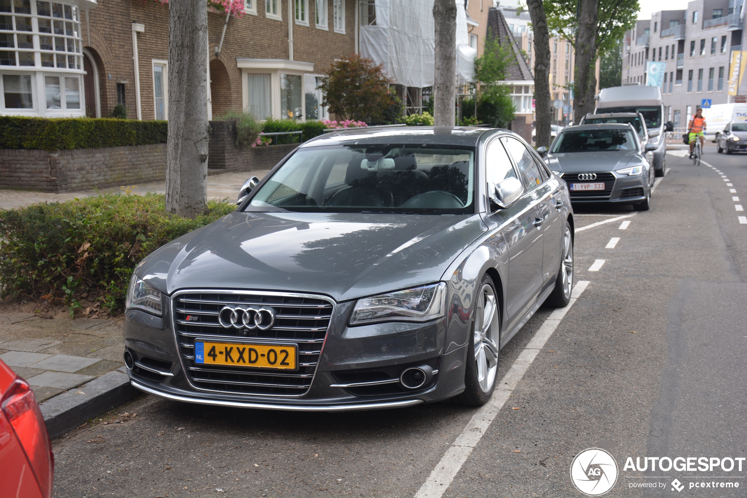 Audi S8 D4