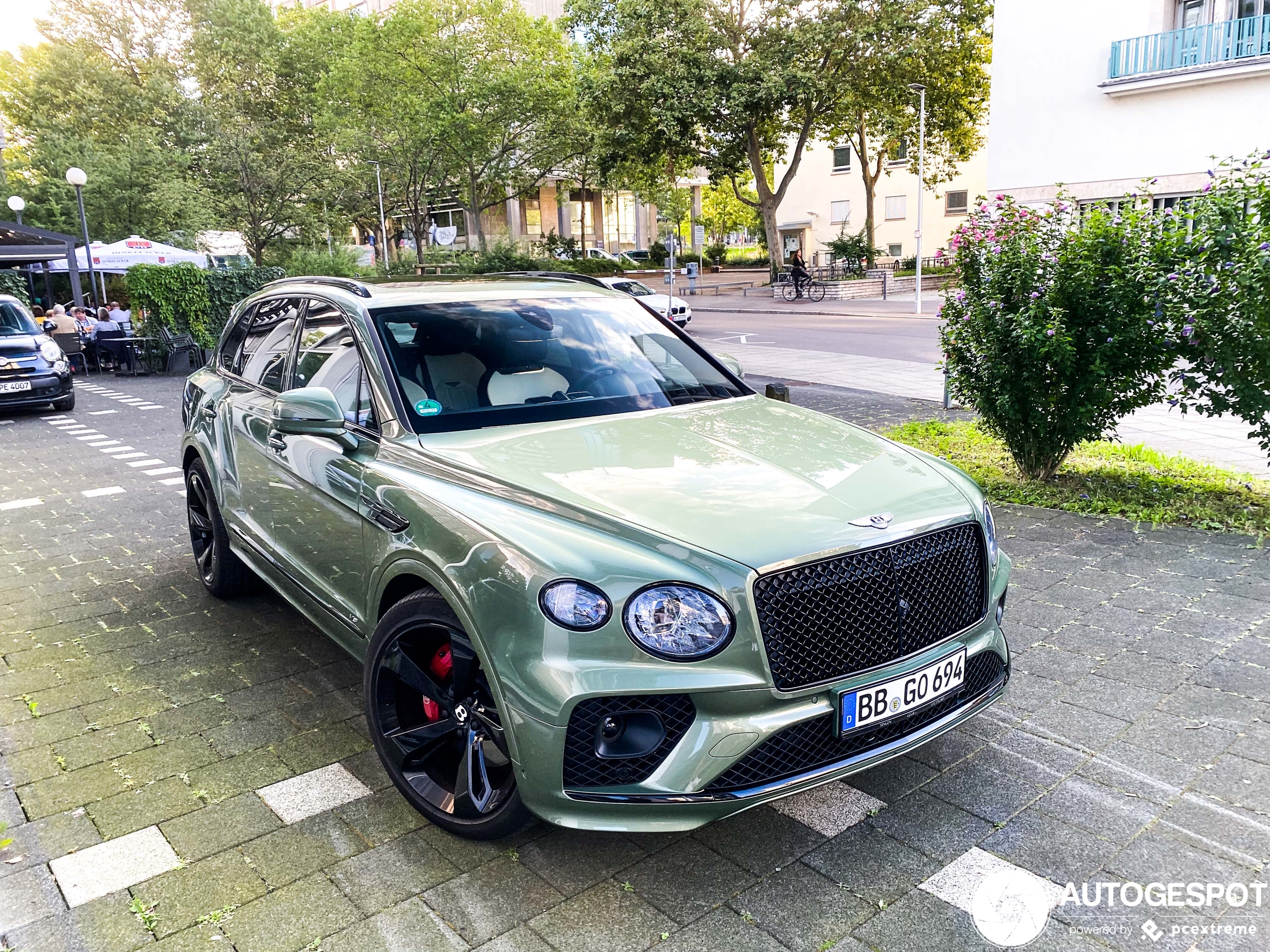 Bentley Bentayga Hybrid 2021