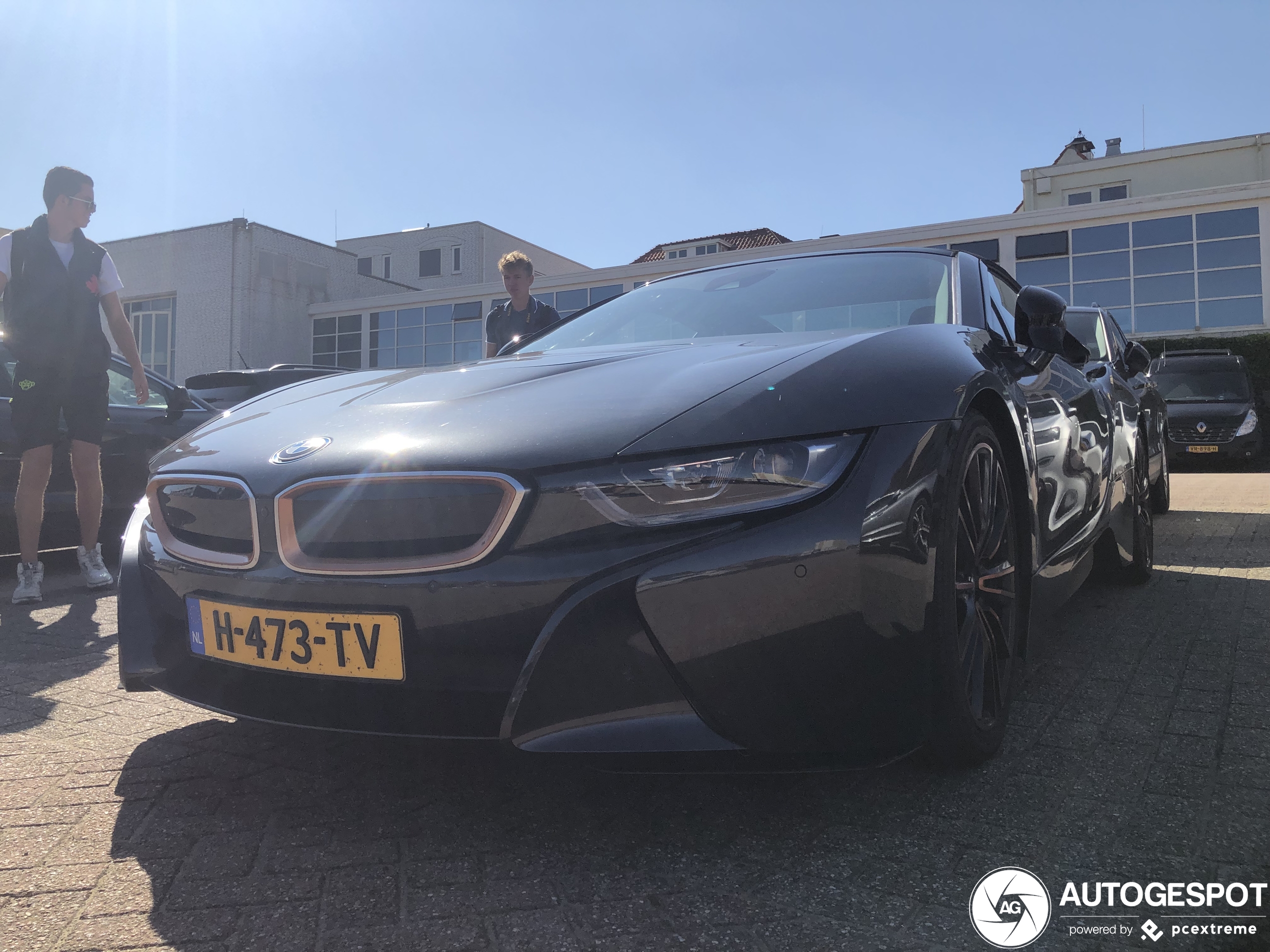 BMW i8 Roadster Ultimate Sophisto Edition