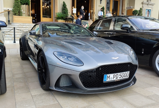 Aston Martin DBS Superleggera Volante