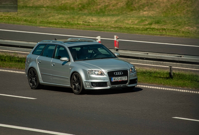 Audi RS4 Avant B7