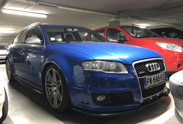 Audi RS4 Avant B7