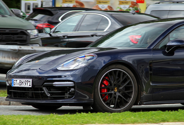 Porsche 971 Panamera GTS Sport Turismo