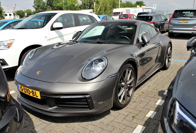 Porsche 992 Carrera 4S