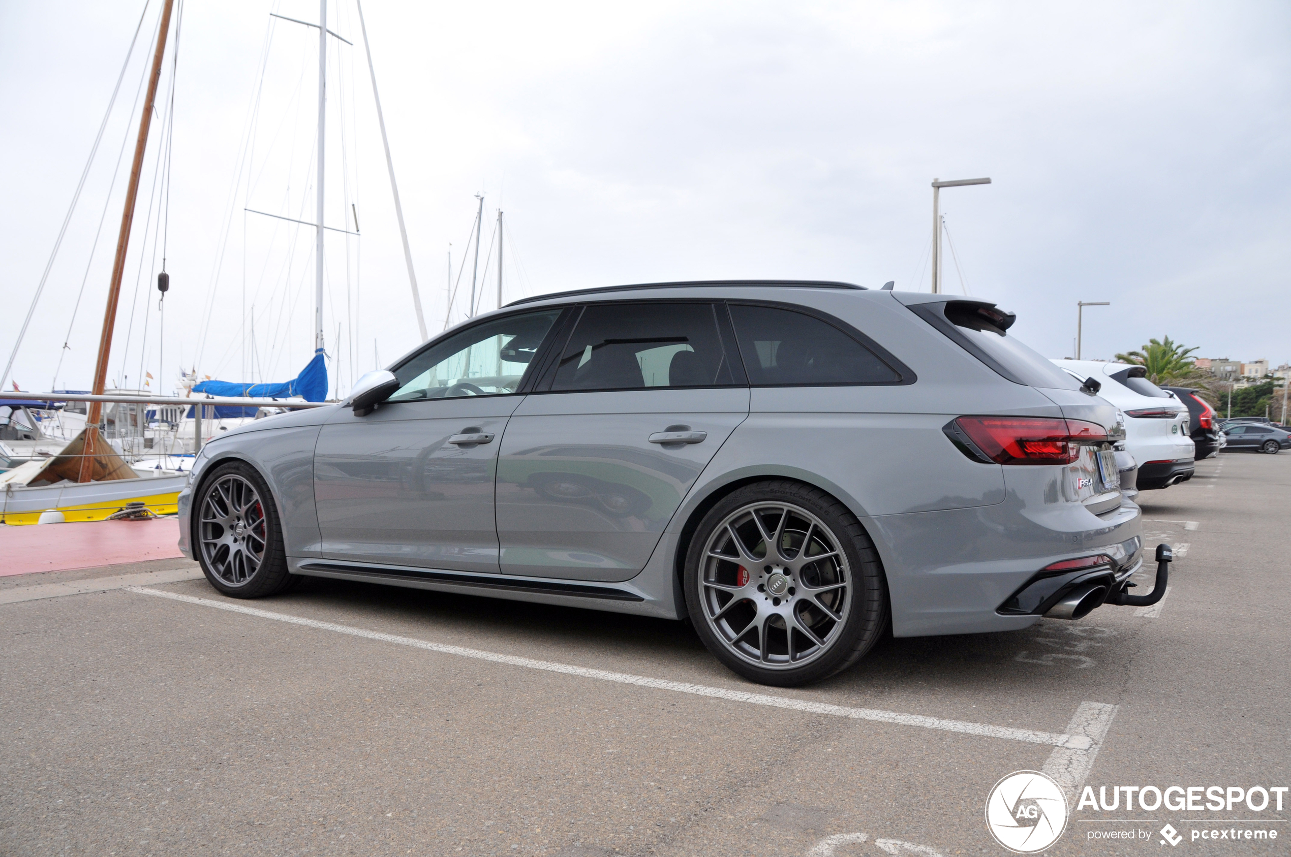 Audi RS4 Avant B9