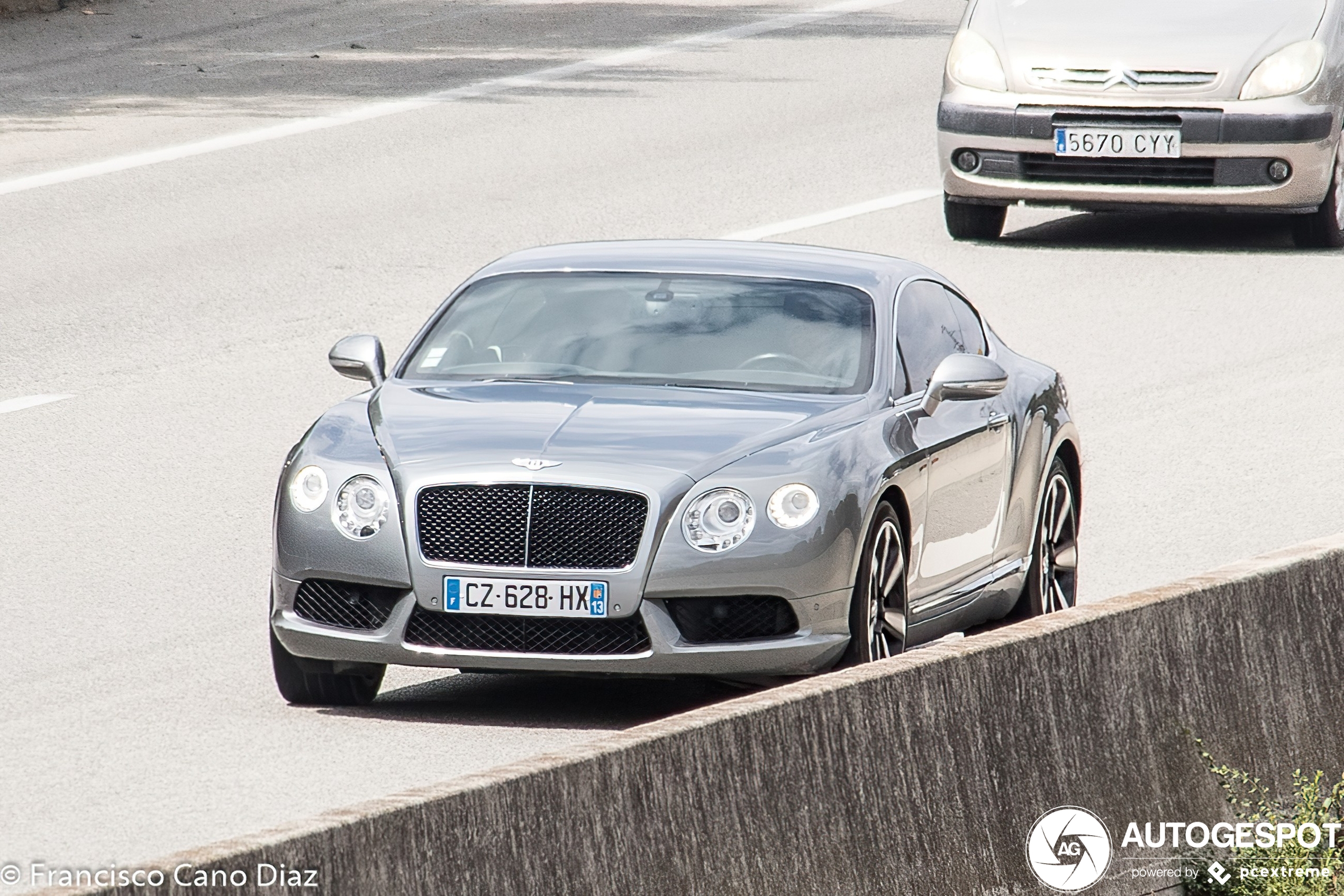 Bentley Continental GT V8