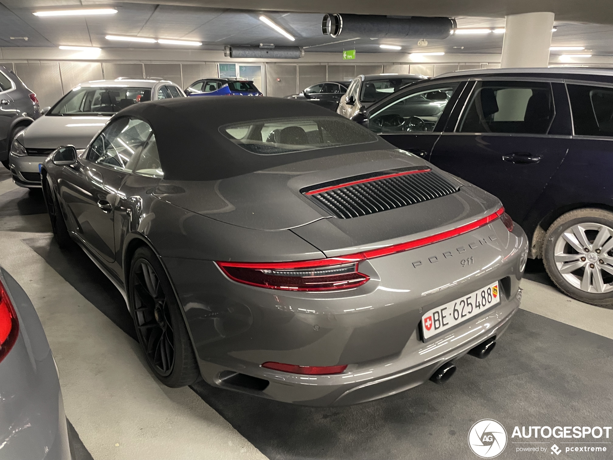 Porsche 991 Carrera 4 GTS Cabriolet MkII