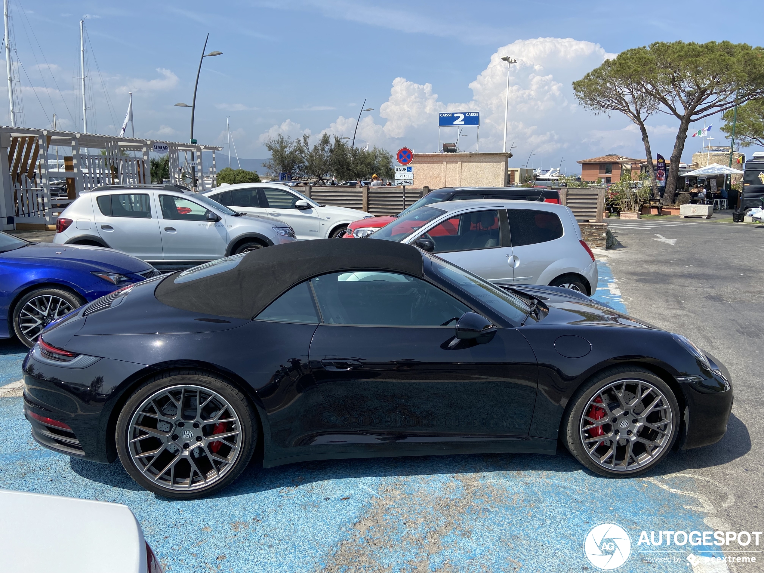 Porsche 992 Carrera 4S Cabriolet